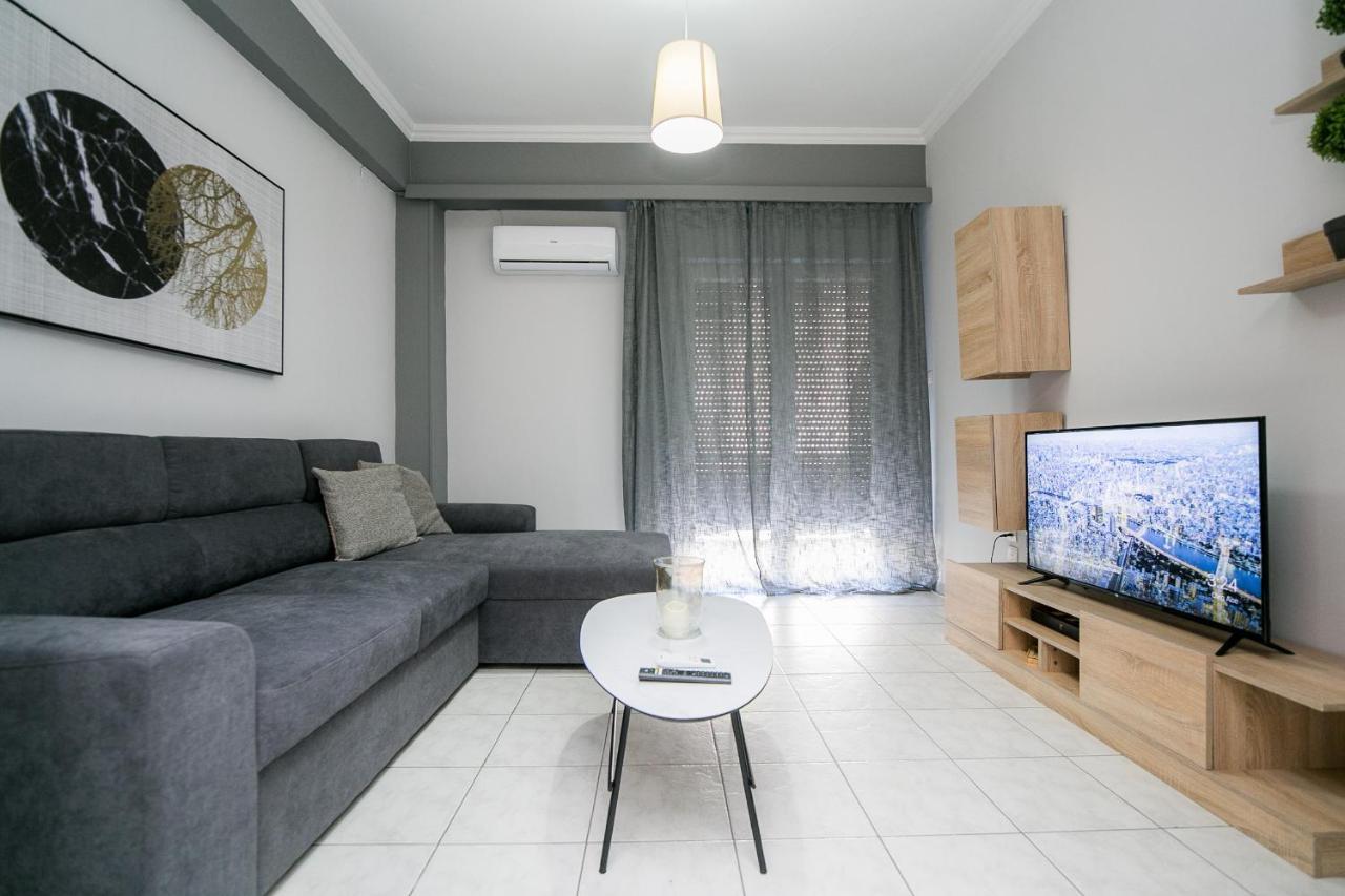 Central Guests Apartment Волос Екстер'єр фото