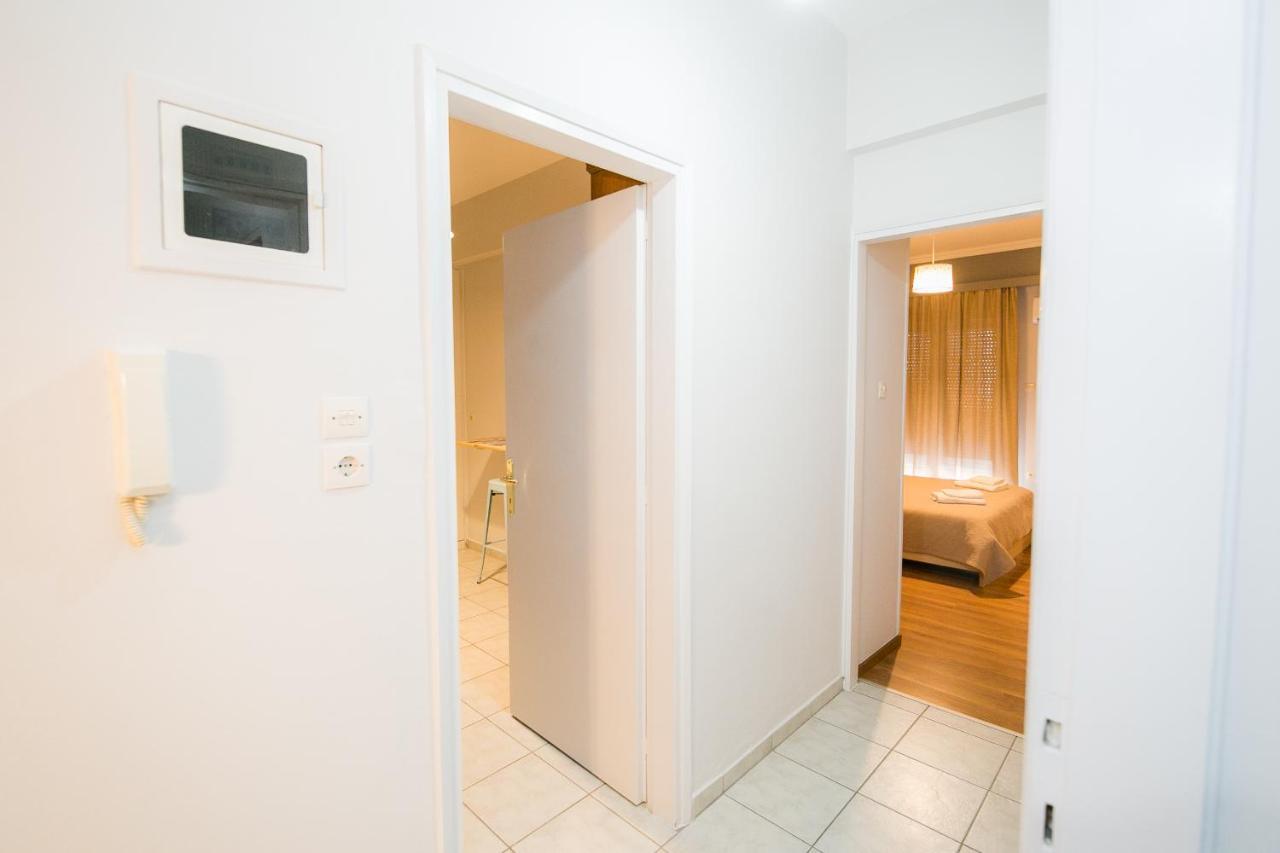 Central Guests Apartment Волос Екстер'єр фото