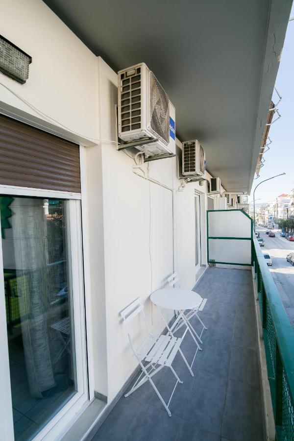 Central Guests Apartment Волос Екстер'єр фото