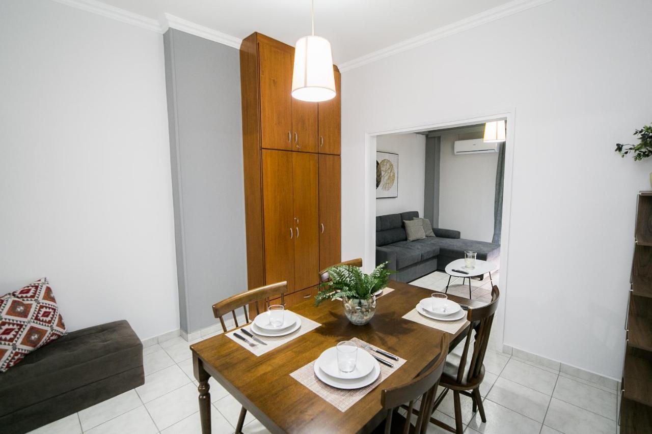 Central Guests Apartment Волос Екстер'єр фото